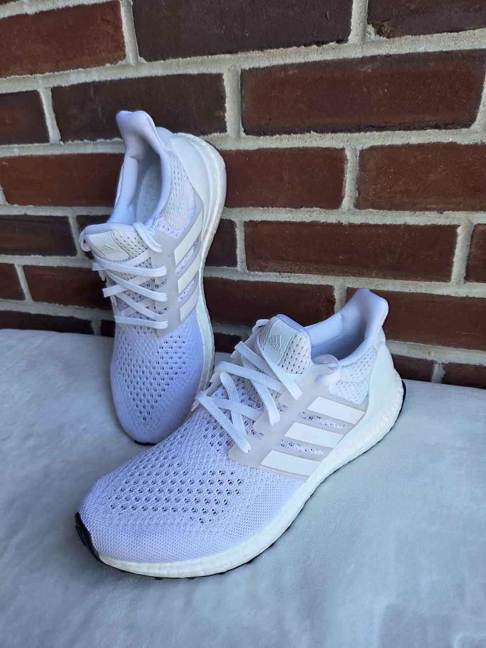 Adidas Ultraboost 1.0 Women’s White Running Shoes Size 9.5 HQ4207